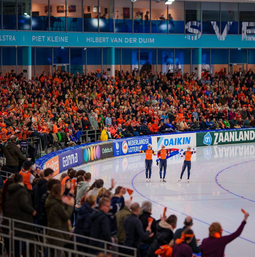 ISU EK Afstanden 23-24 - Schaatsfans 3