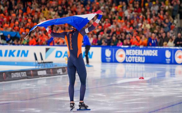 Jenning de Boo vlag ISU EK Afstanden 23-24 | Thialf