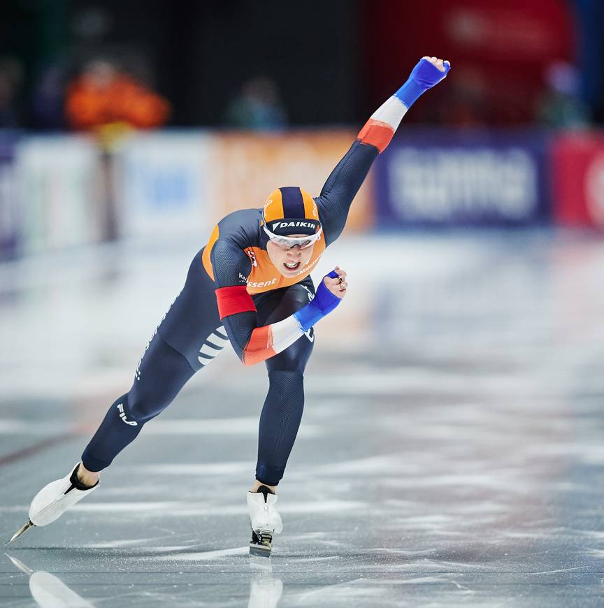 Suzanne Schulting op de 500 meter in Polen