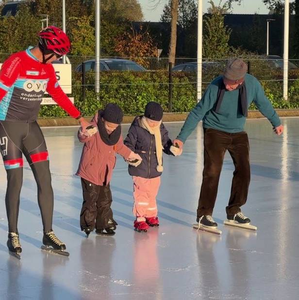 De eerste schaatsers op natuurijs