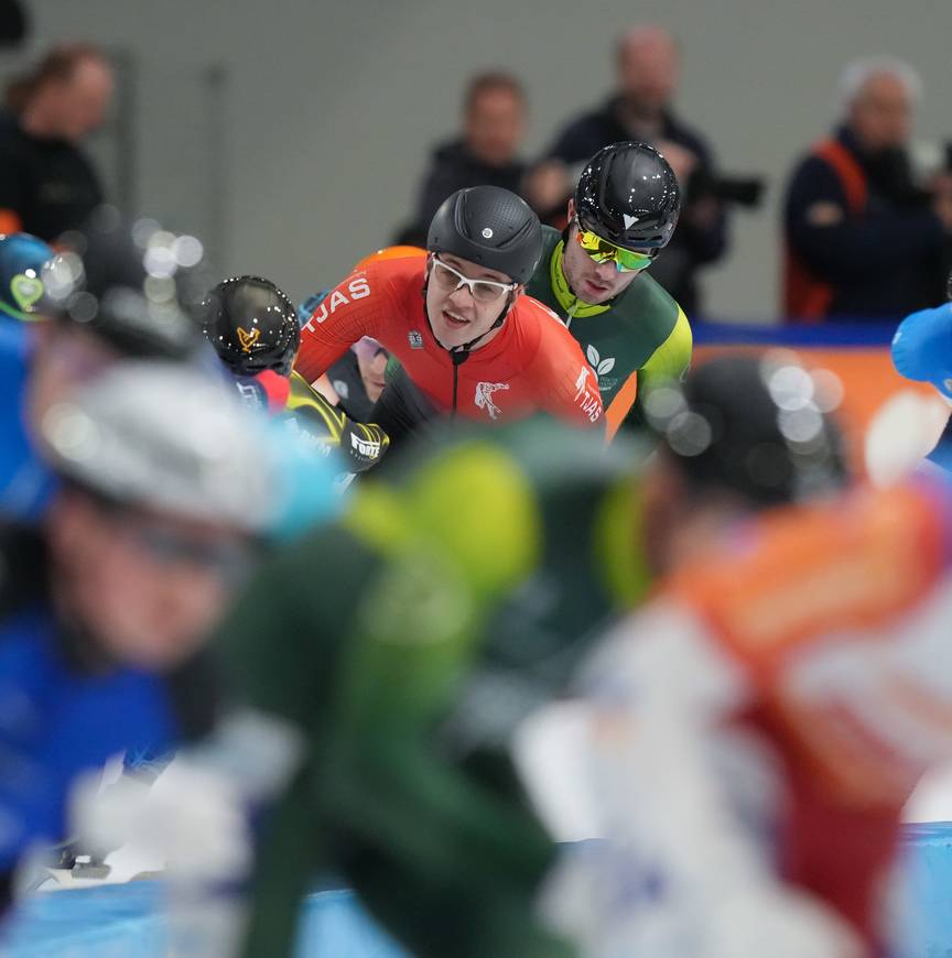 Jochem Kerssies in het peloton tijdens de marathon van Heerenveen