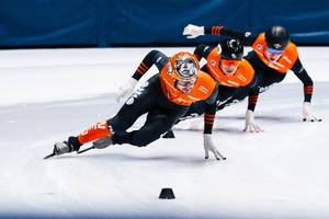 Itzak de laat, Friso Emons en Sven Roes in actie bij een training voor de World Tour in Montreal