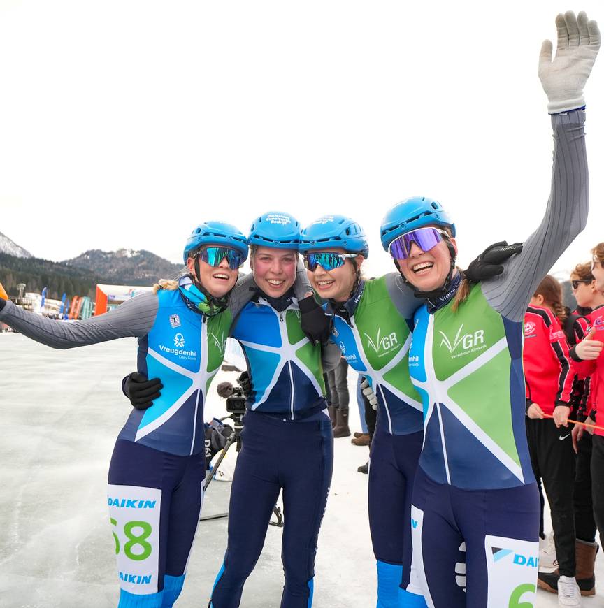 Team VGR-Vreugendhil met winnares Femke Mossinkoff AKM 2025