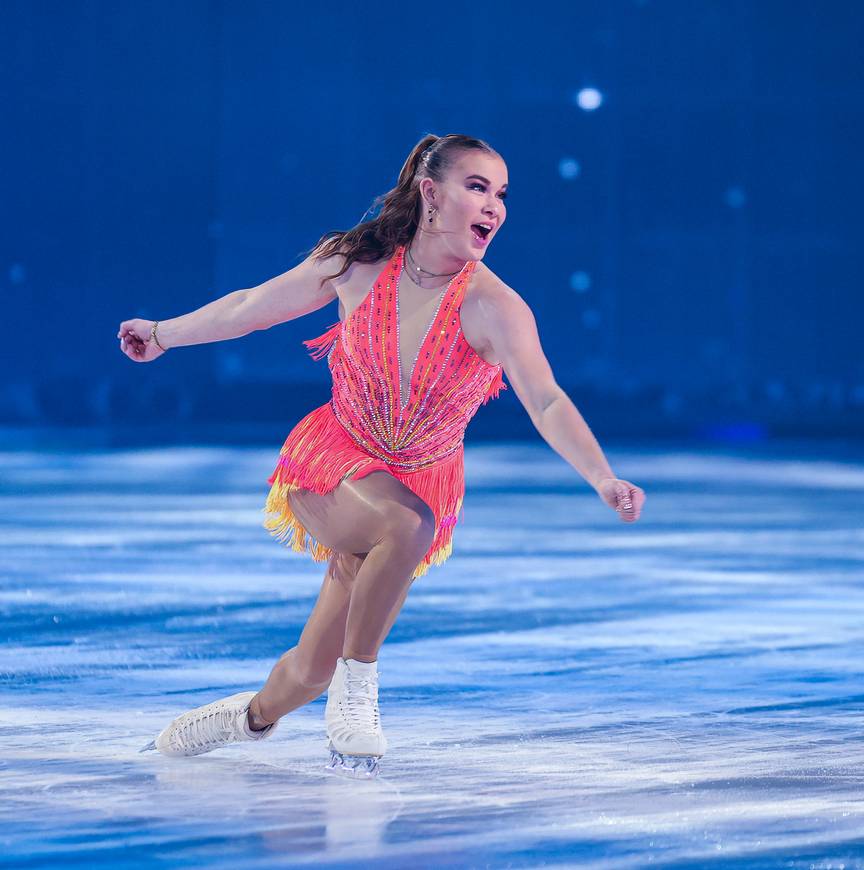 Julia van Dijk Holiday on Ice