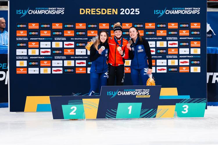 Podium EK vrouwen 1500 m Xandra Velzeboer