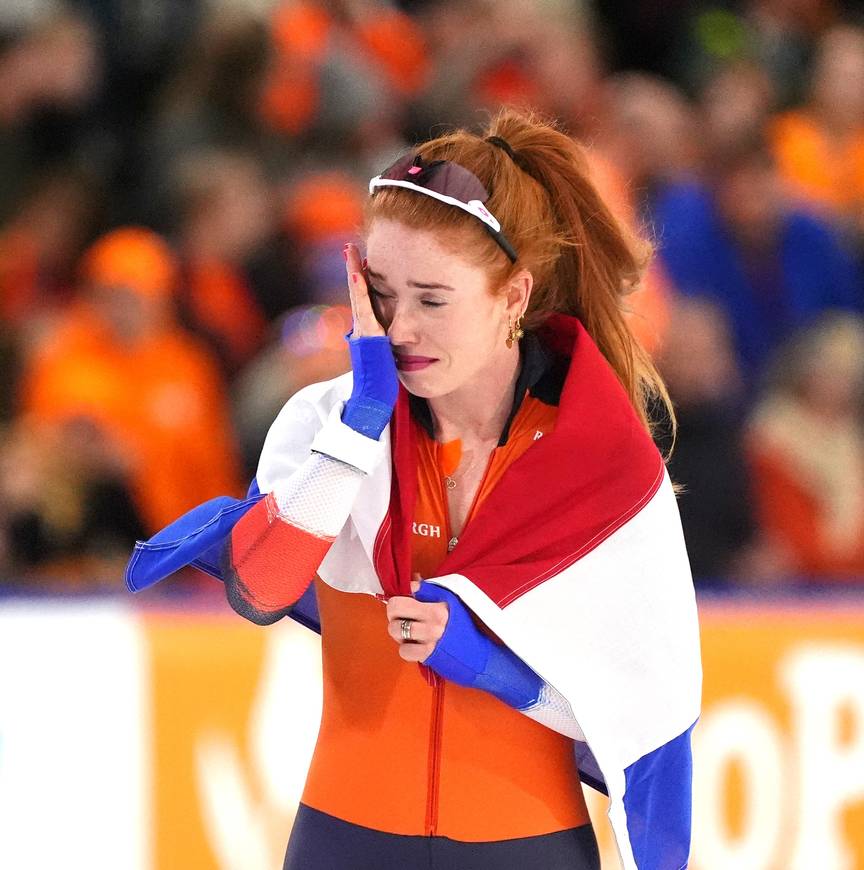 Antoinette Rijpma-de Jong zegeviert in Thialf