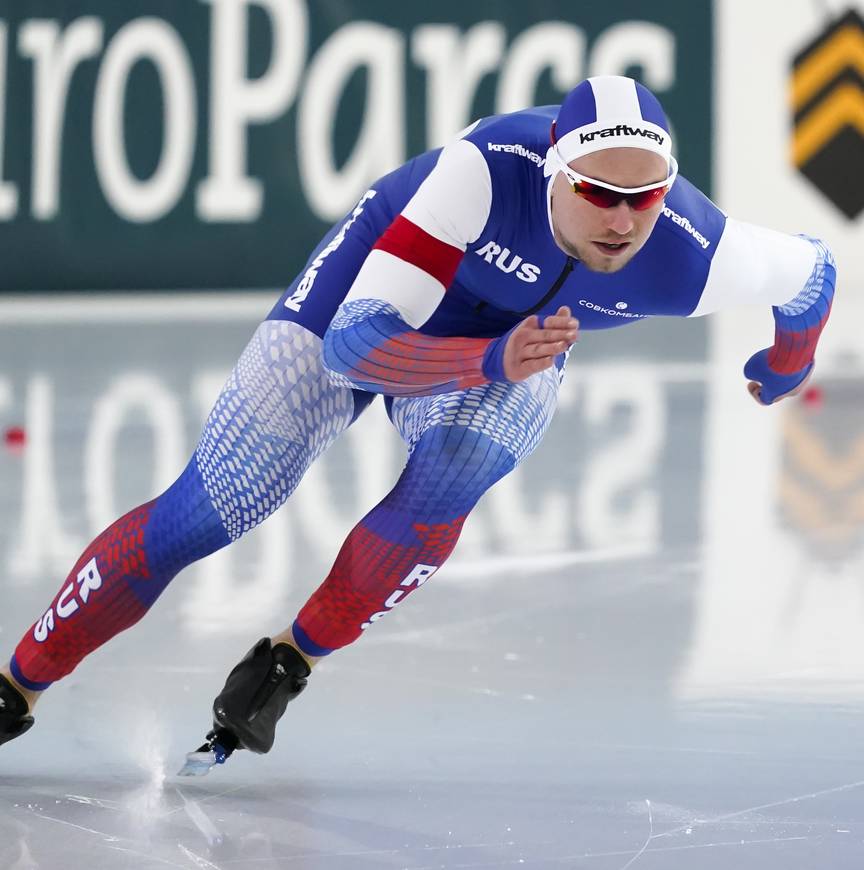 Pavel Kulizhnikov op het ijs in Polen