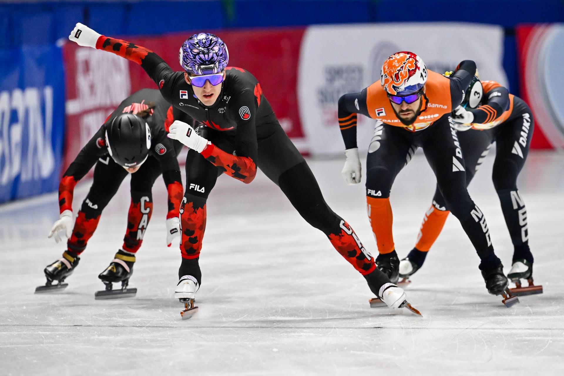 Sjinkie Knegt in Montréal op de relay