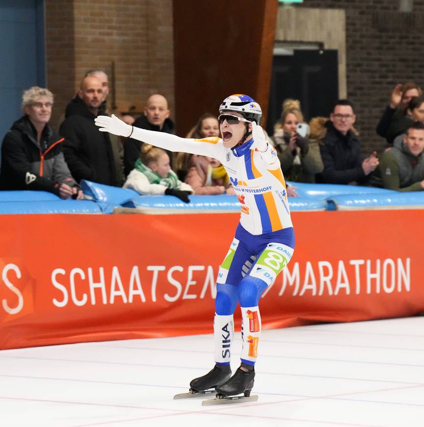 Luc ter Haar wint Daikin NK Marathon 2023-2024 in Leeuwarden