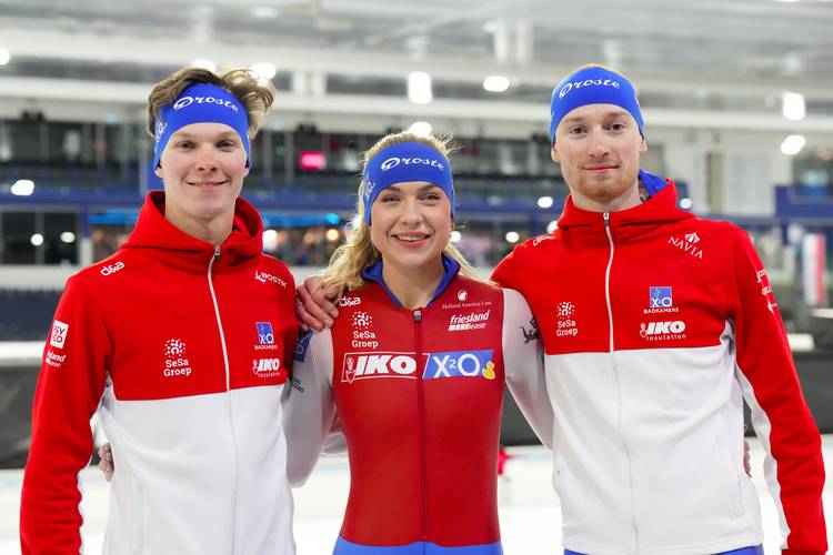 Stijn van de Bunt, Joy Beune en Jesse Speijers, training Thialf, 4 maart 2025